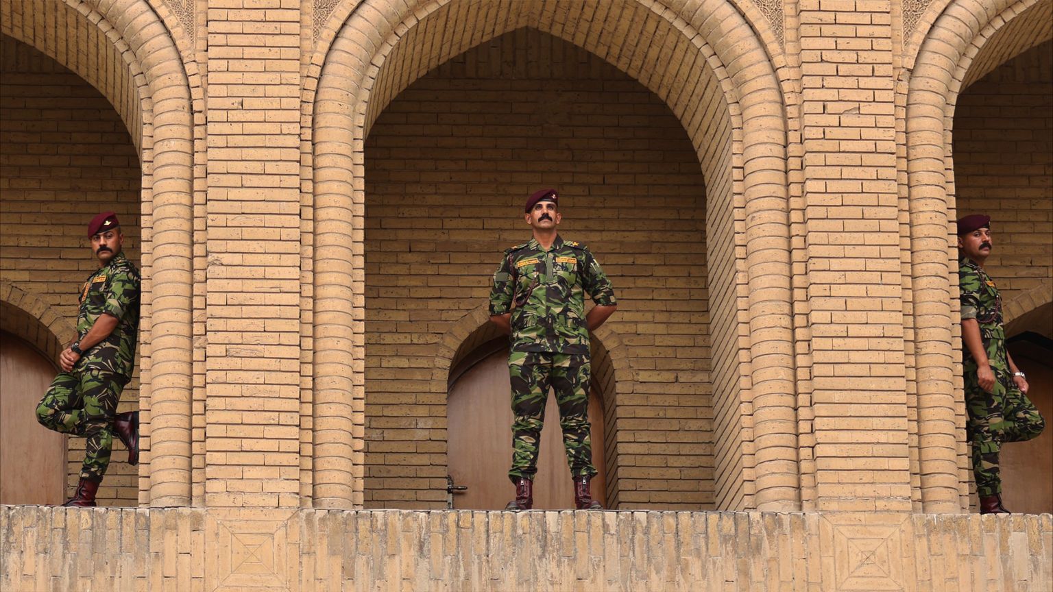 القبض على سكرتير الرئيس العراقي متلبسا بالرشوة والابتزاز