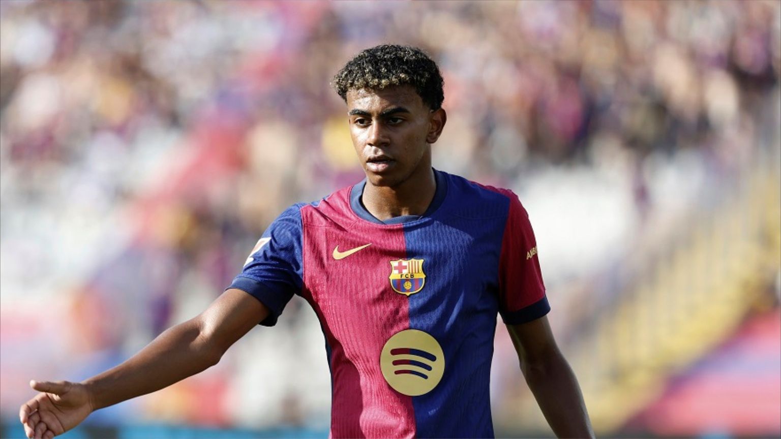 لامين يامال يحارب "الوشم والخمر"