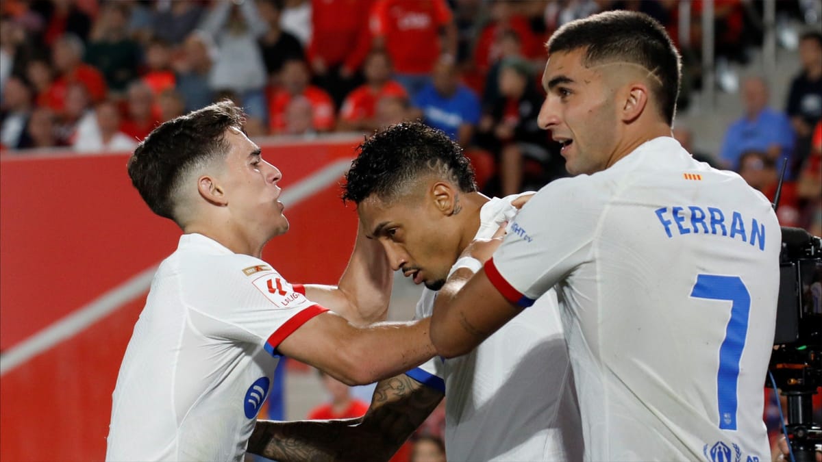 برشلونة يحاصر الإصابات بمنع الـ"بادل"