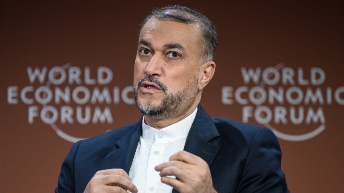 إيران تتبنى استهداف "مجموعة إرهابية" في باكستان