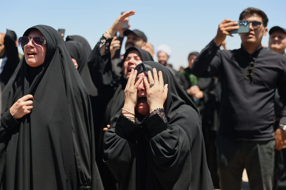 إيران تطلب التفاوض وتخشى المتشددين في الداخل