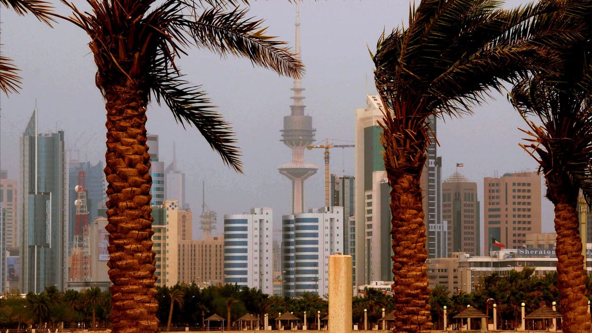 الكويت تدين الهجوم على مقر رئيس بعثة دولة الإمارات في الخرطوم