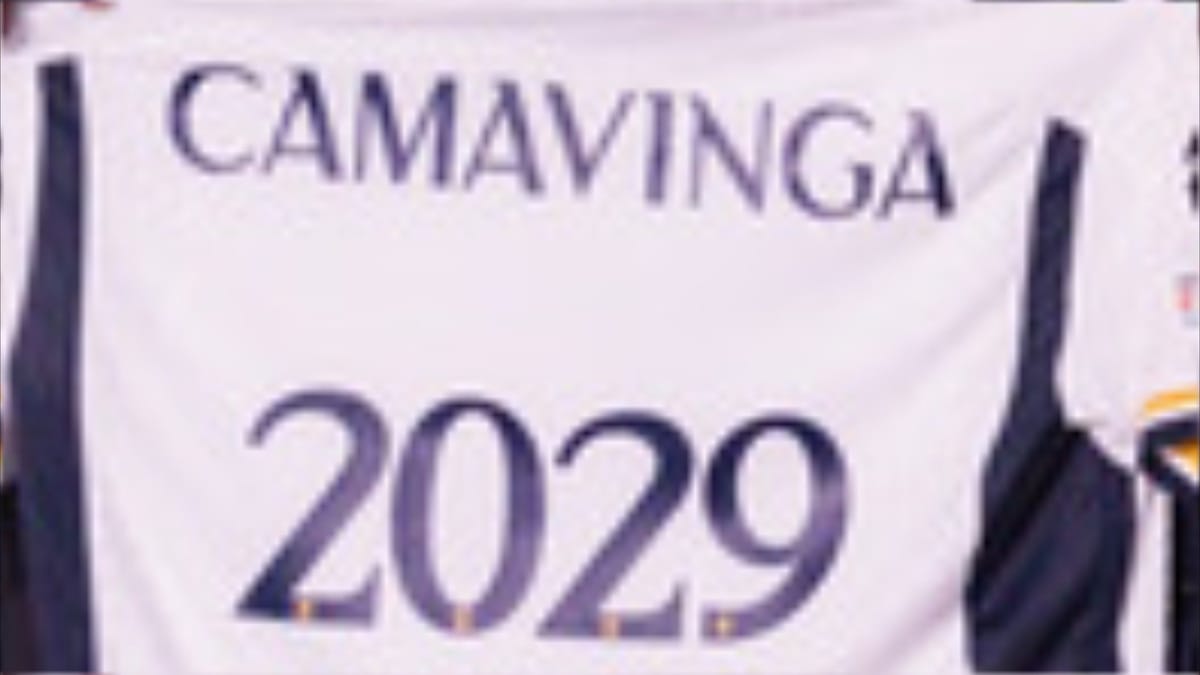 كامافينغا "ملكي" حتى 2029