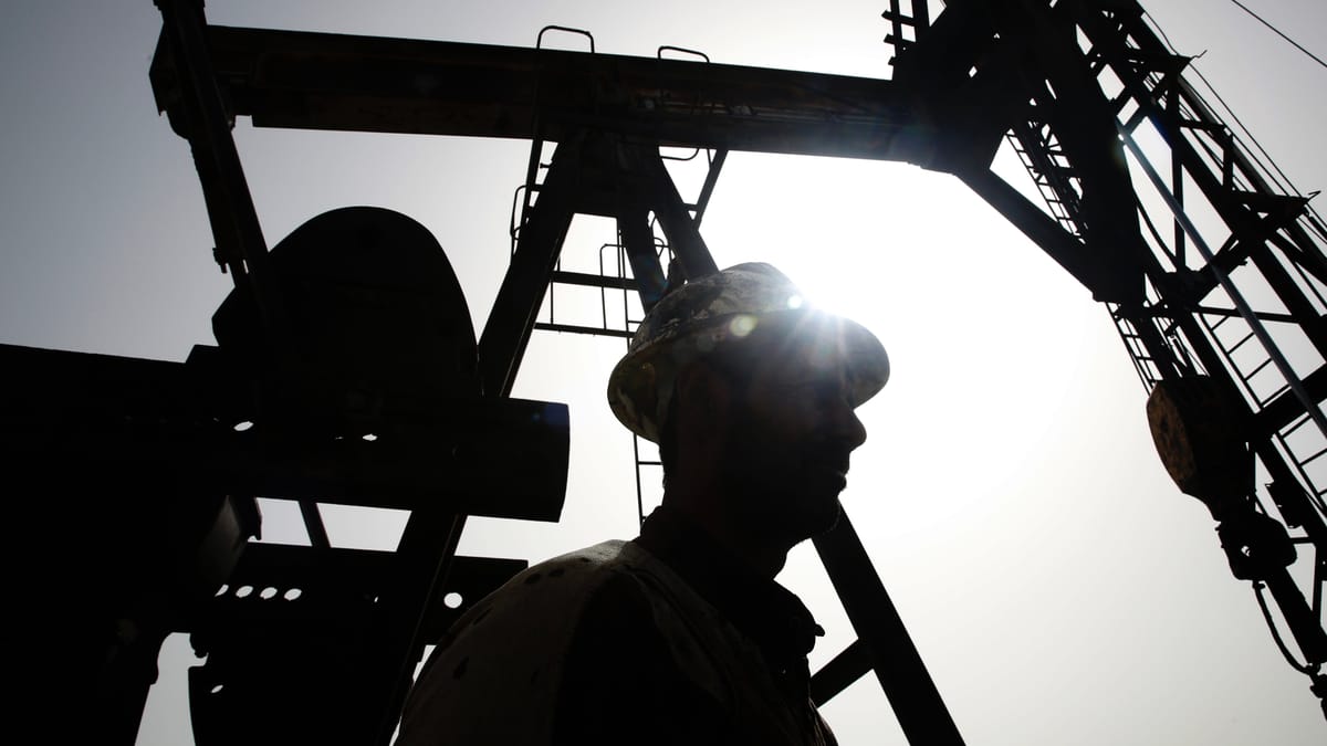 أسعار النفط ترتفع إلى ٩٢ دولارا للبرميل