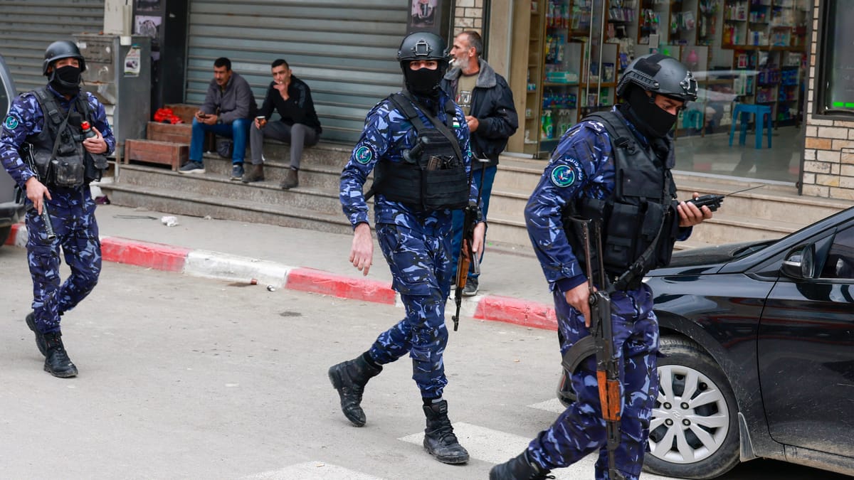 مقتل ضابط في حرس الرئيس الفلسطيني بالضفة