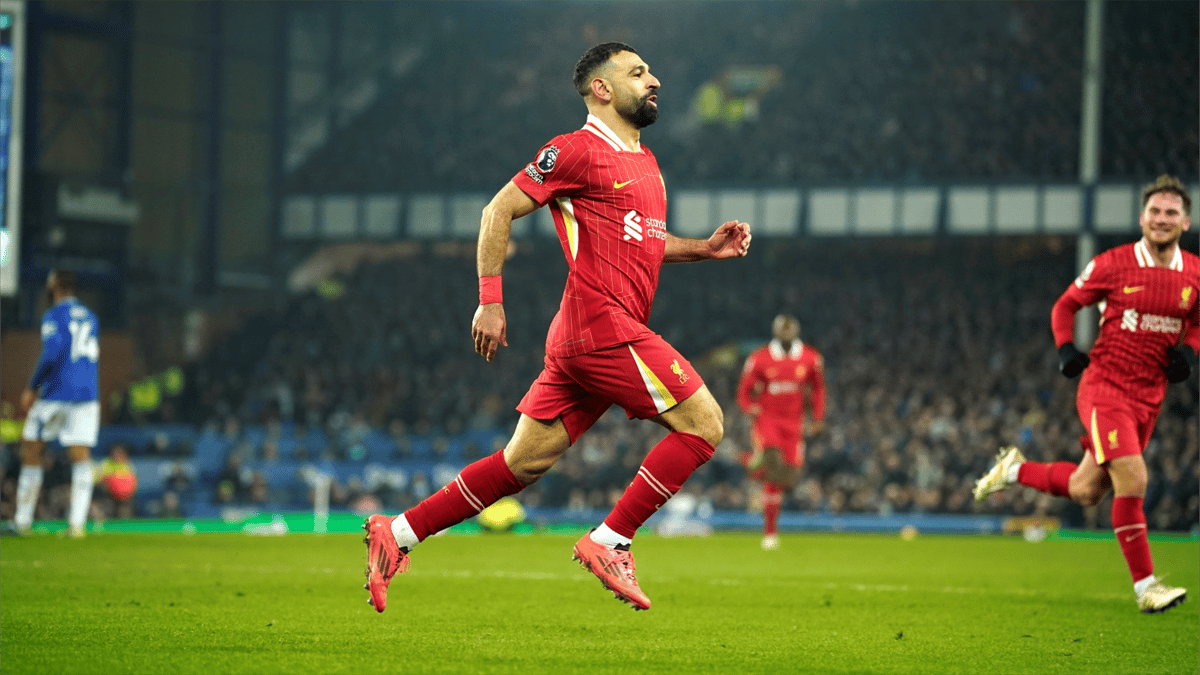 محمد صلاح "يشكك" في نزاهة الكرة الذهبية