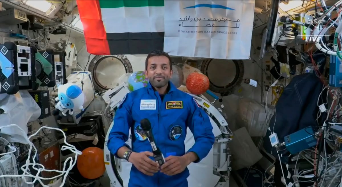 إعصار إيداليا يتسبب في تأجيل عودة "النيادي" إلى الأرض