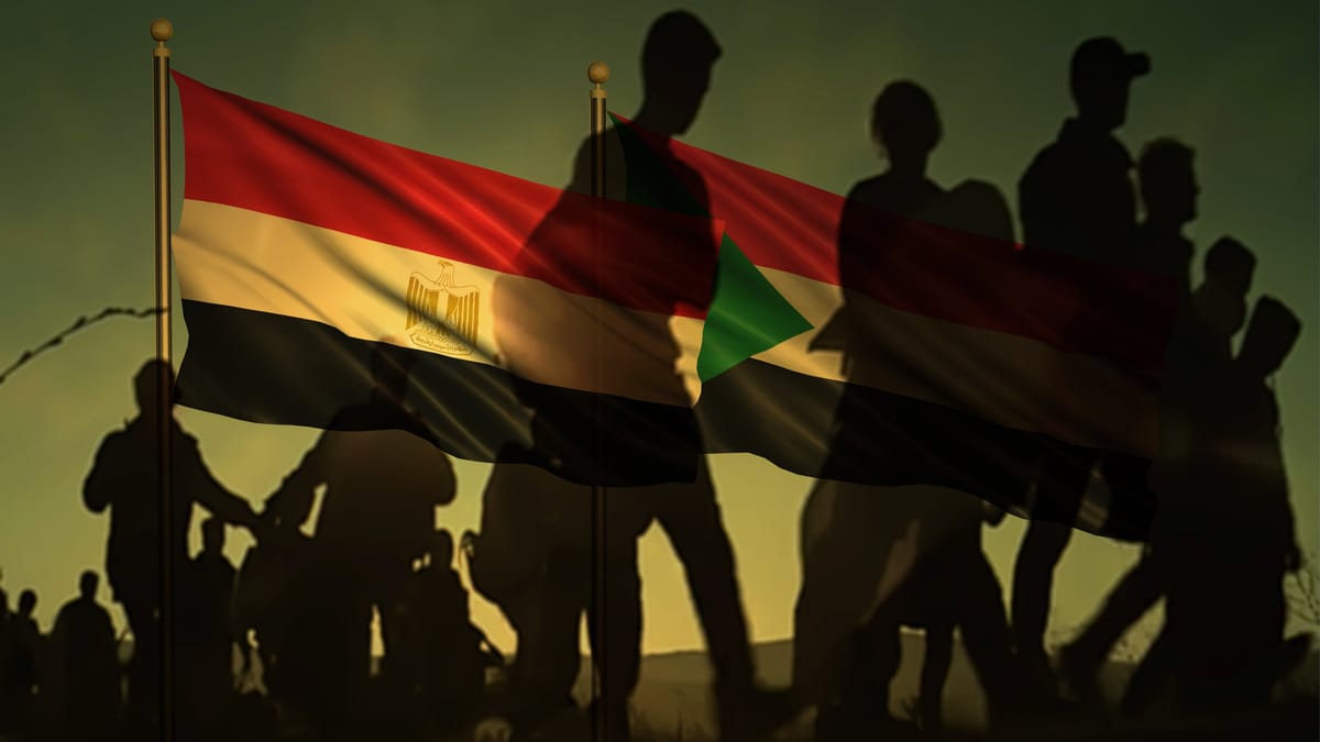 وجبات ساخنة وبيروقراطية في استقبال السودانيين بمصر