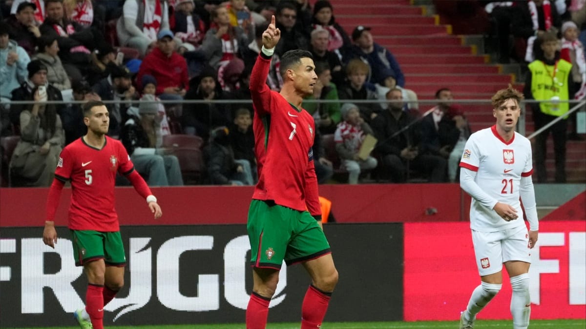 رونالدو يغازل برشلونة