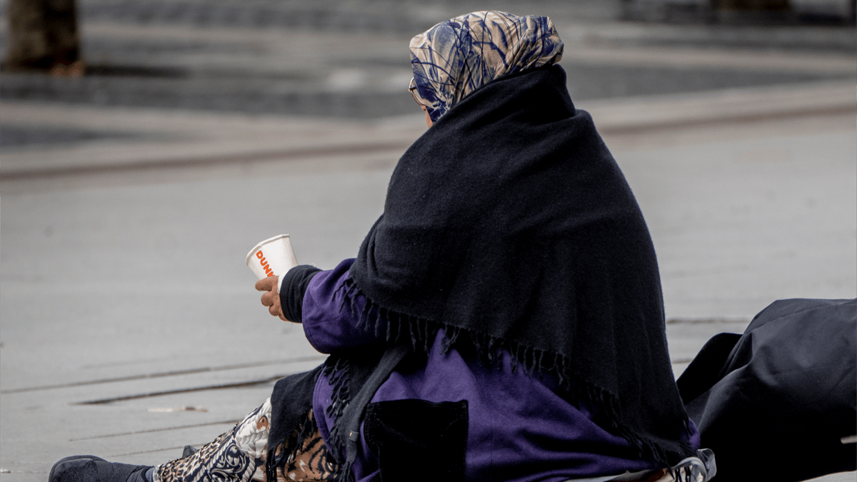 ازدراء وتشدد.. هل تتخلى ألمانيا عن فقرائها؟