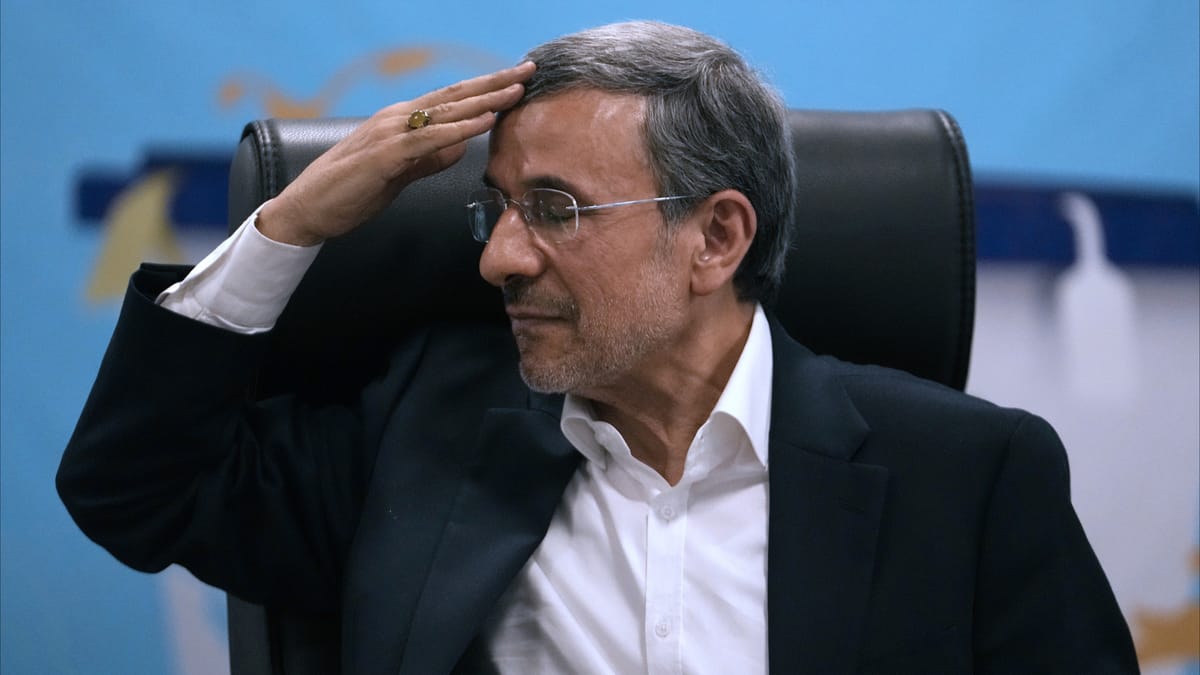 نجا واختفى.. خطة إعادة أحمدي نجاد للحكم أفشلتها ضربة إنقاذه؟