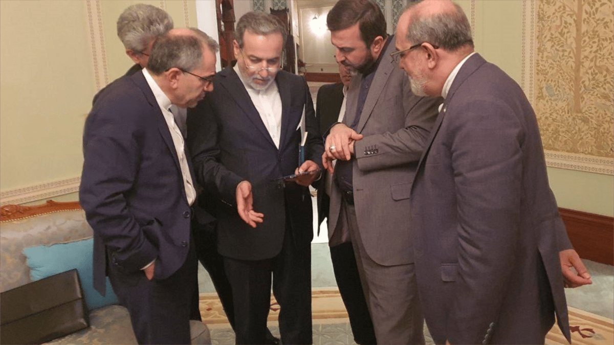 محادثات "الغرفتين".. ماذا نعلم عن مفاوضات أميركا وإيران؟