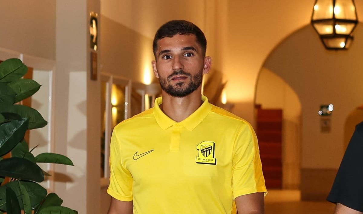لمسات بنزيما تتواصل.. الاتحاد يضم حسام عوار
