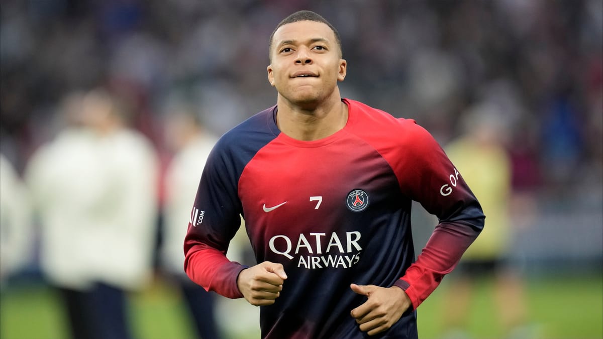 وداع وشجار وتلميح.. مبابي يُحكم قبضته على الأضواء