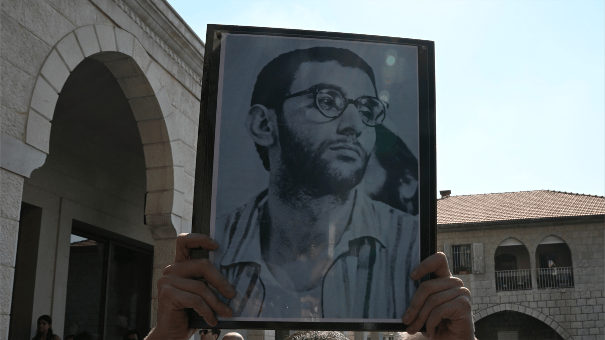 زياد الرحباني يحلّ مكان حافظ الأسد في لبنان