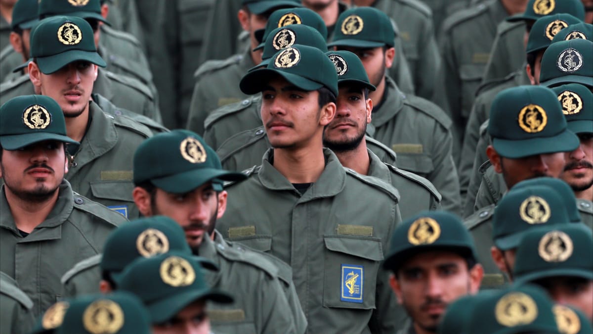 مقتل عضو بالحرس الثوري الإيراني