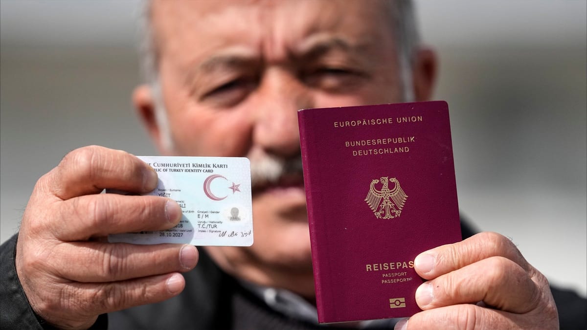 رسميا: ألمانيا ترّحب بالمهاجرين