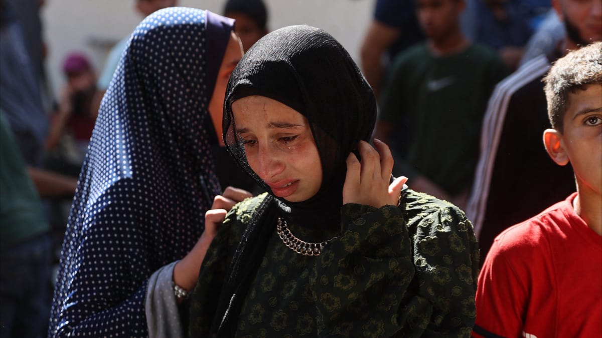 "لعبة المزايدة والتردد".. ماذا يجري في مفاوضات غزة الآن؟