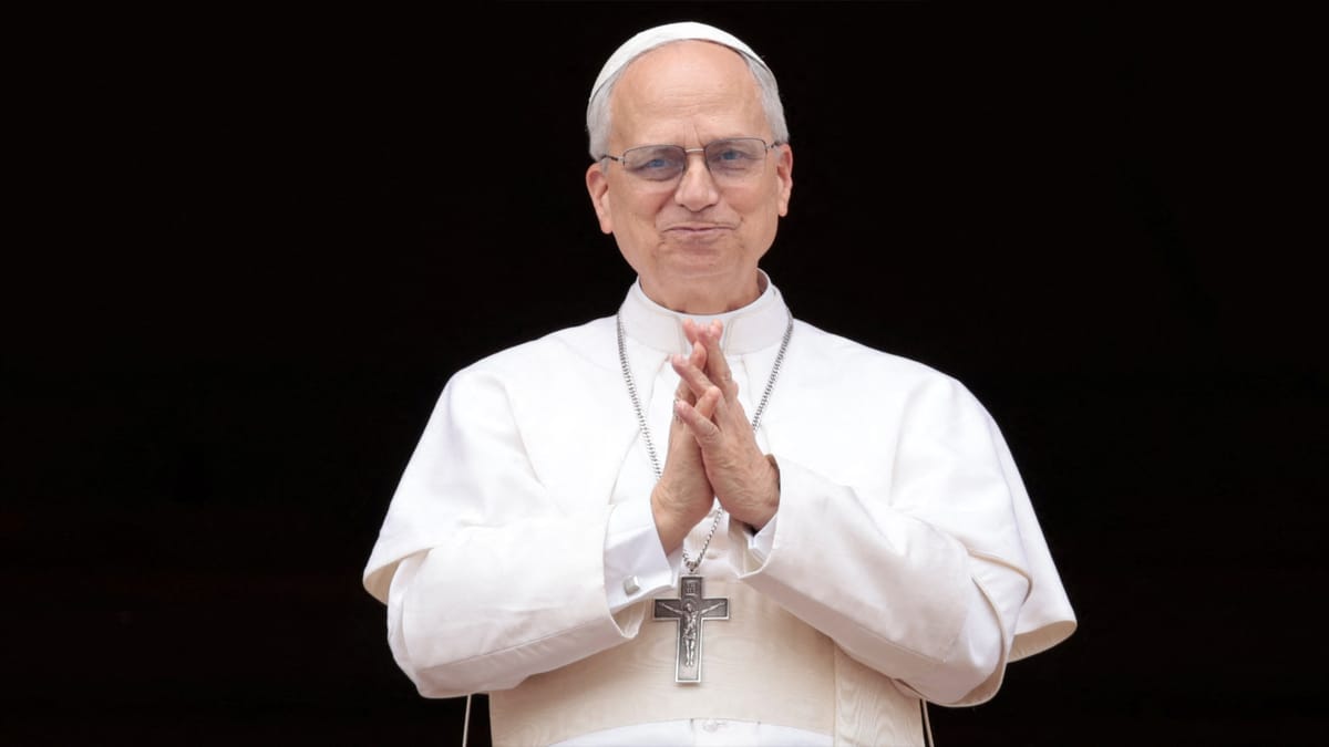 بابا الفاتيكان يدعو لوقف إطلاق النار في غزة في أول قداس له