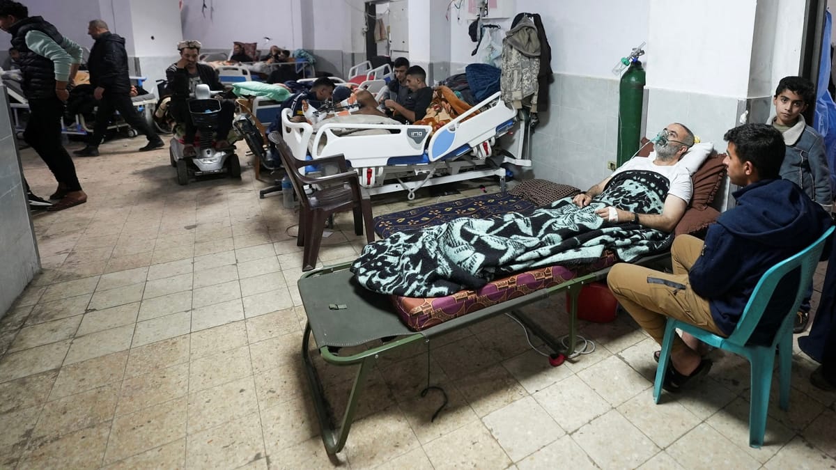 رئيس أطباء بلا حدود يشكو "ضعف الإمدادات" في غزة