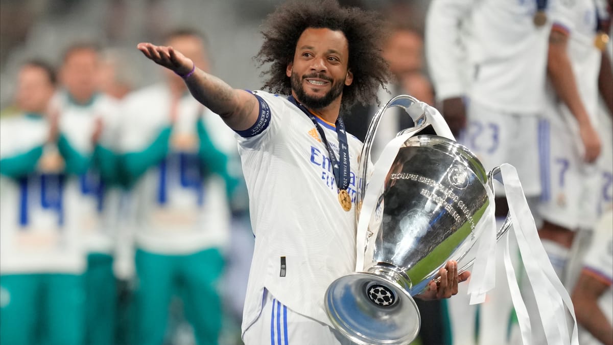 مارسيلو يحظى بتكريم "ملكي" في مدريد