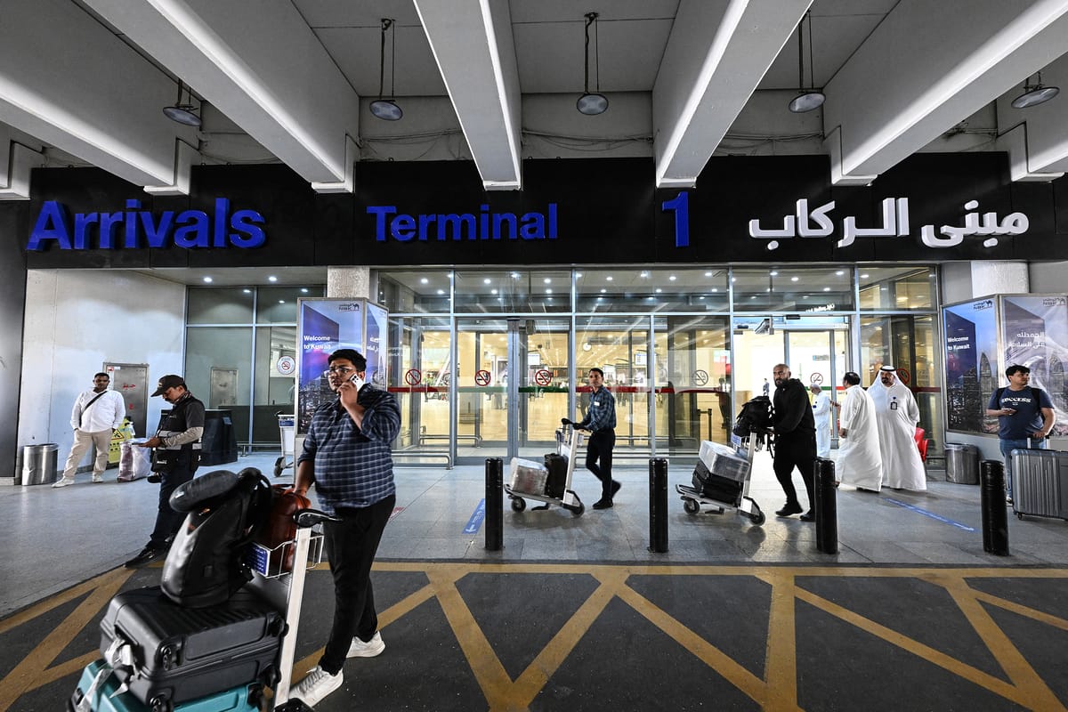 الكويت: تعليق رحلات وتحويل بعضها بعد اعتداء إيراني
