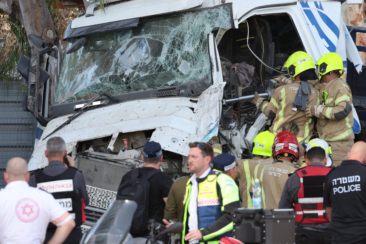 قتلى وعشرات الجرحى في حادث الدهس قرب تل أبيب
