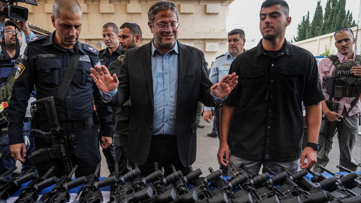 استقالة رئيس قسم الأسلحة النارية في إسرائيل