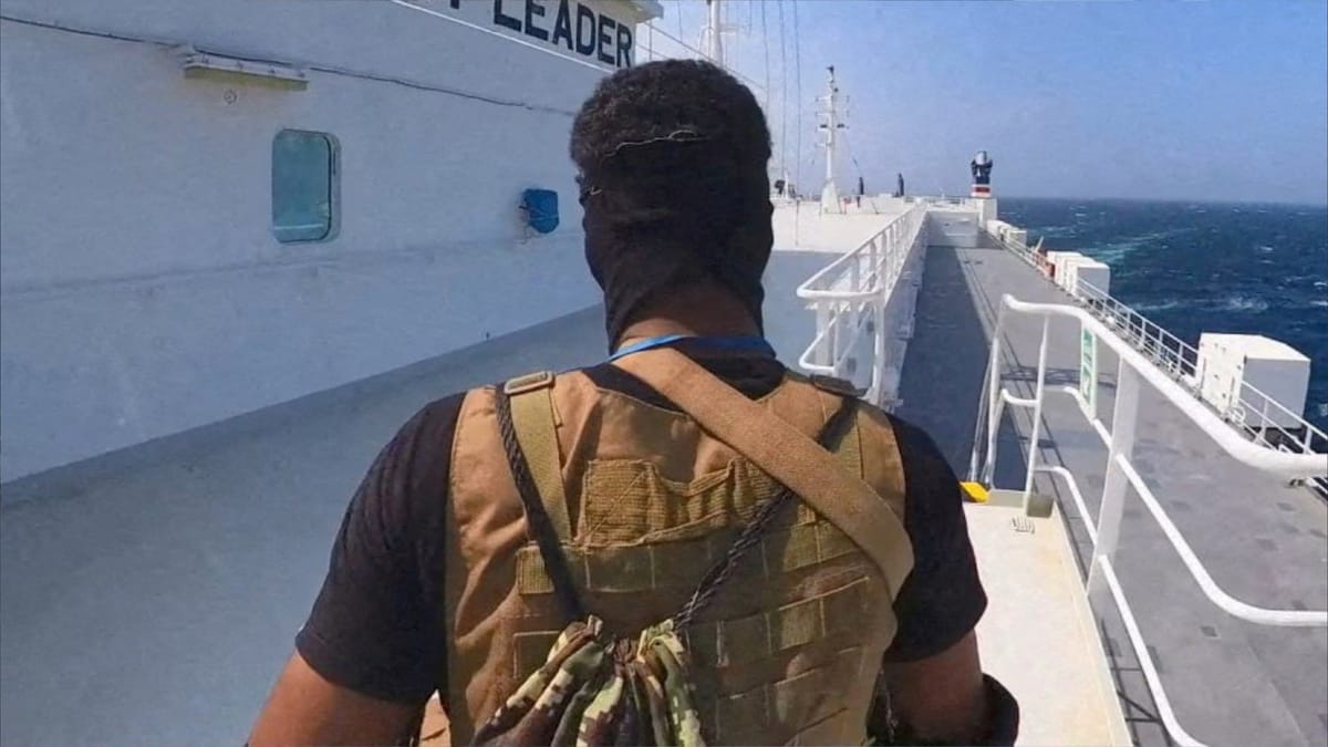 الحوثيون: مقتل وفقد 10 بعد هجوم للقوات الأميركية