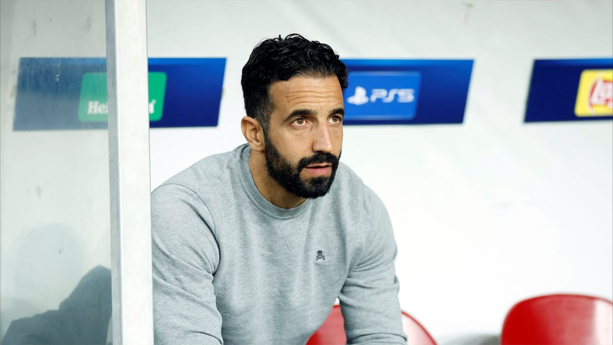 شبح ليفربول يقطع طريق أموريم نحو مانشستر يونايتد
