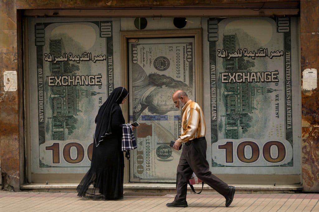 مصر توجه ضربة جديدة لتجار السوق السوداء