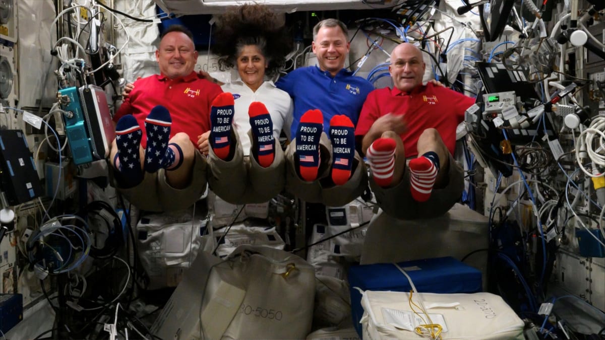 رواد فضاء يشاركون في الانتخابات الأميركية