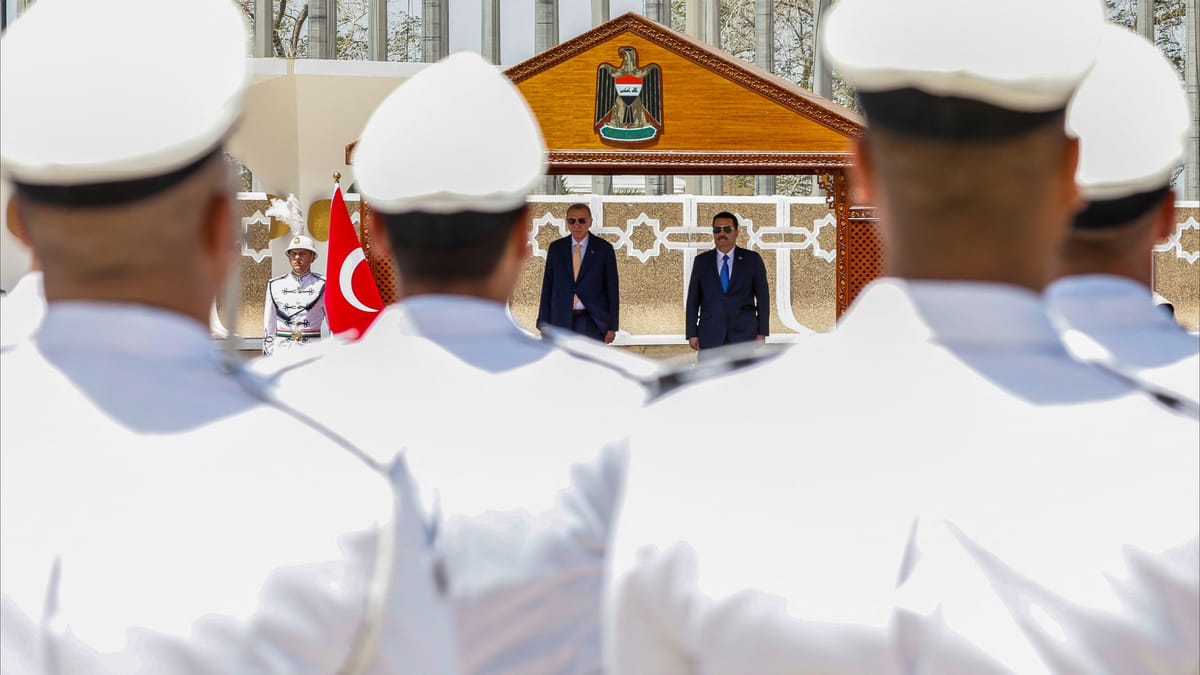 أردوغان في العراق.. بحث عن تسوية "العقدة الأصعب"
