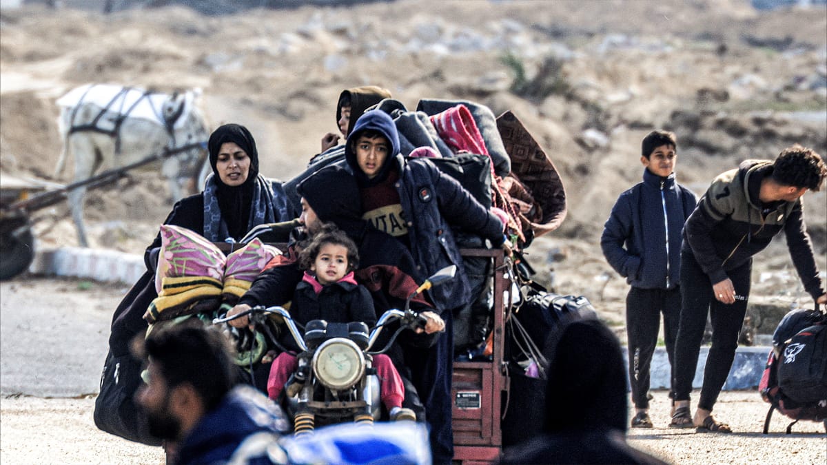الجيش الإسرائيلي يقتحم مستشفى الأمل في خان يونس