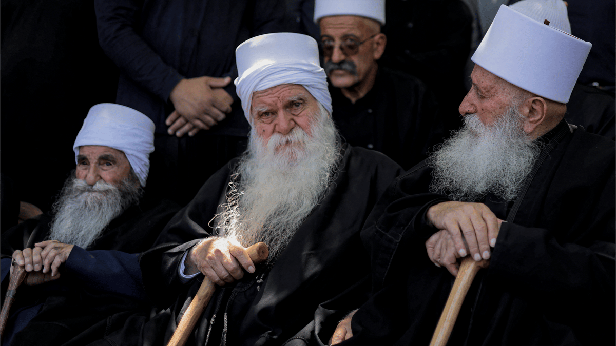 بين الضغوط والتهدئة.. من يحكم السويداء اليوم؟