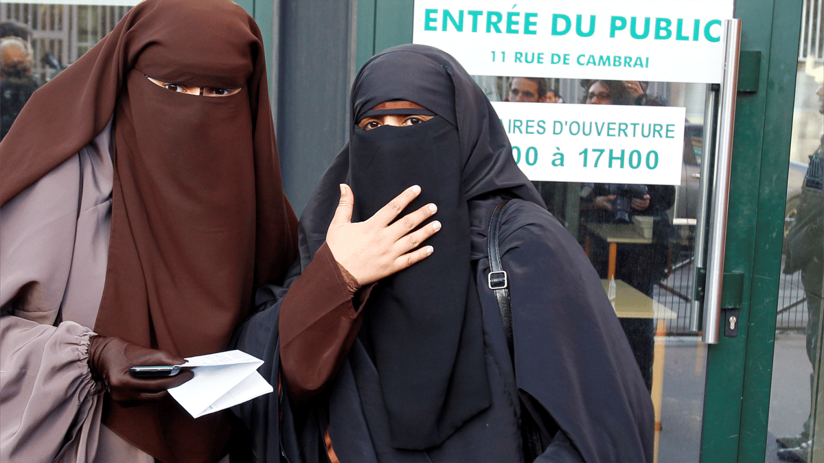 فرنسا تُعلن الحرب الشاملة ضد "الإخوان"