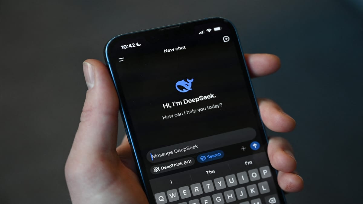 هجوم في أوج الشعبية.. DeepSeek تحد من "تسجيل الدخول"