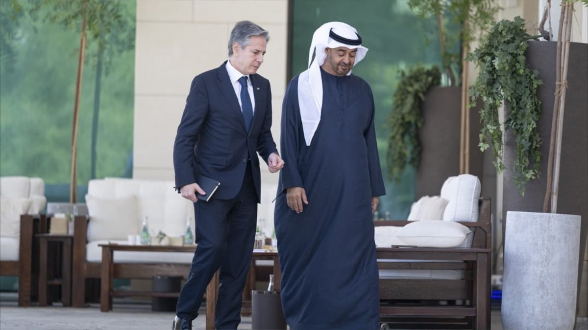 رئيس الإمارات يستقبل بلينكن ويشدد على حماية مدنيي غزة