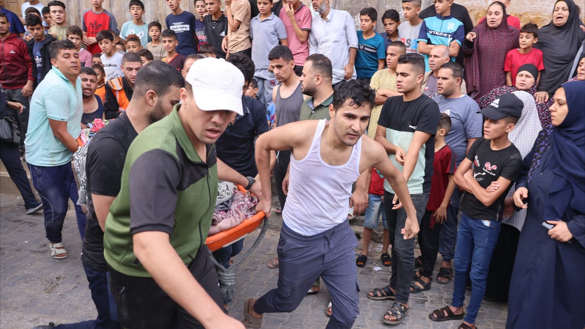 عشرات القتلى والجرحى في قصف مخيم جباليا