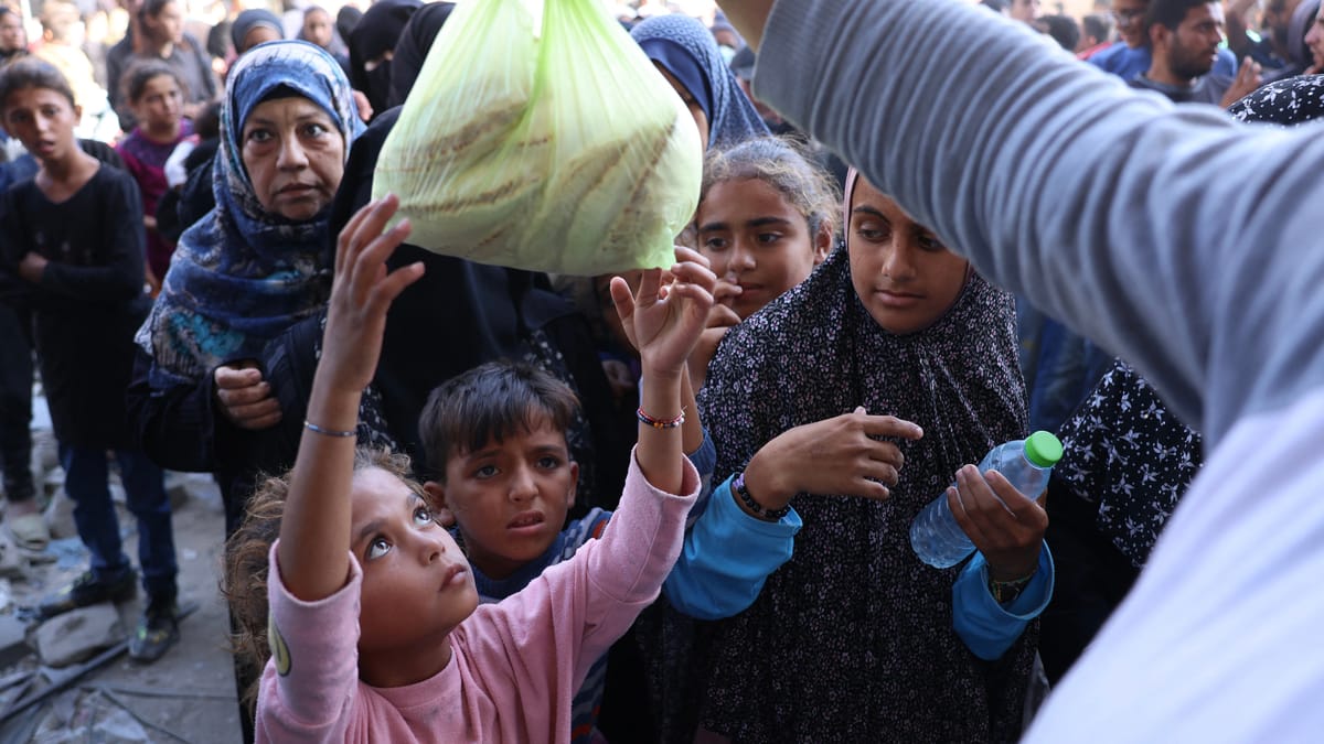 مقتل 47 فلسطينيا في قصف إسرائيلي وسط غزة