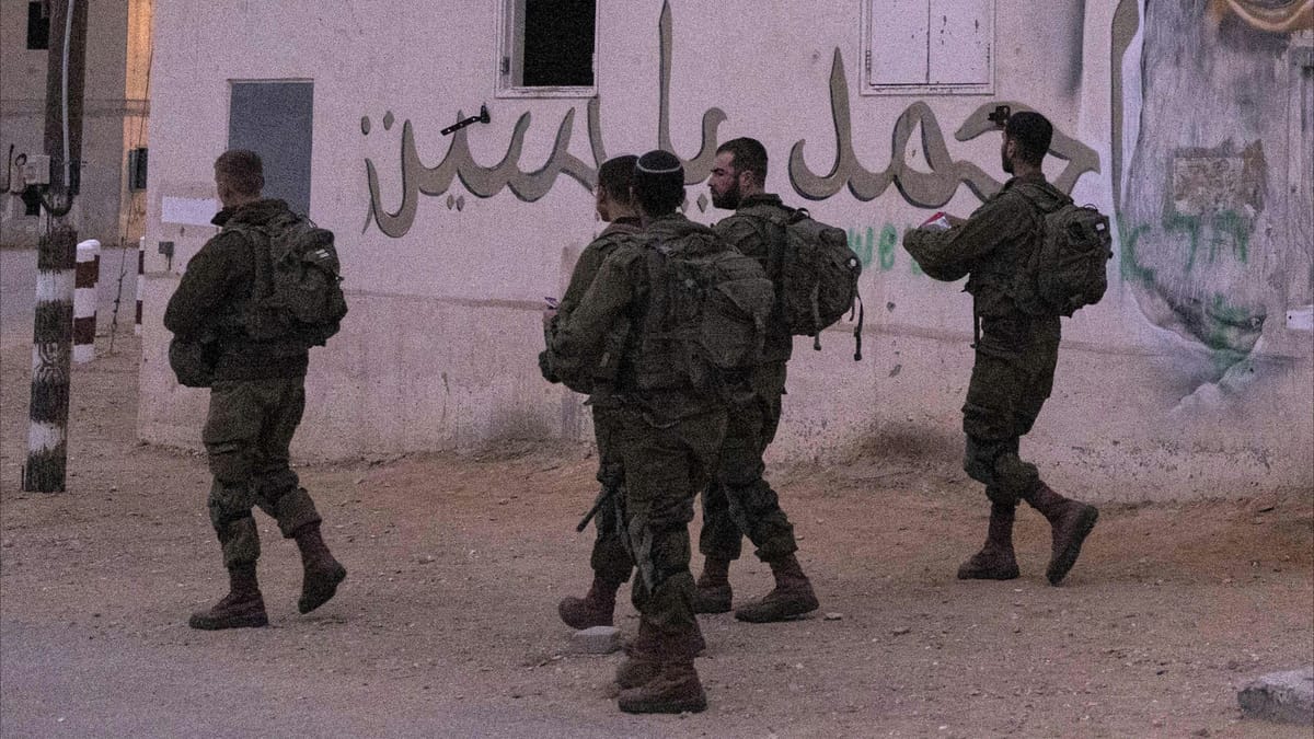 مستشار سابق بالبنتاغون: سحق قوات أميركية وإسرائيلية حاولت دخول غزة