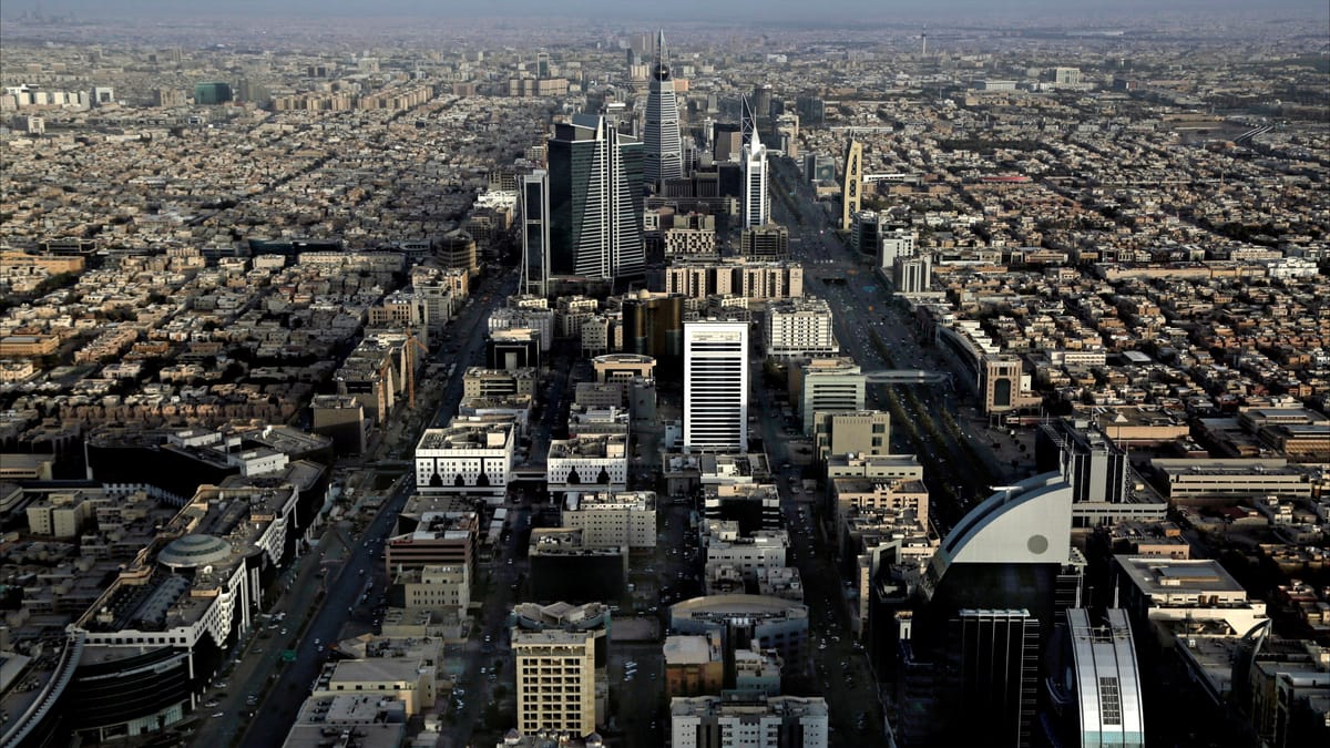 إدانة خليجية واسعة لاستهداف مقر رئيس بعثة دولة الإمارات في الخرطوم