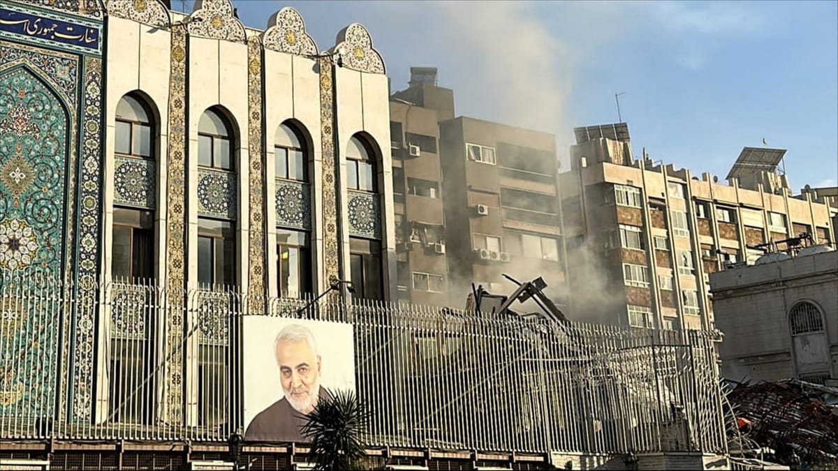 الحرس الثوري يؤكد مقتل 7 من قادته بدمشق.. من هم؟