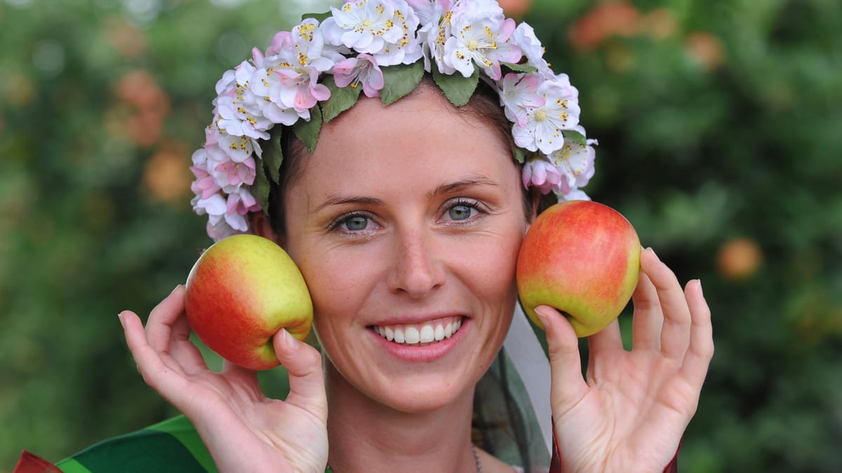 فواكه أكثر تساوي طنين أذن أقل