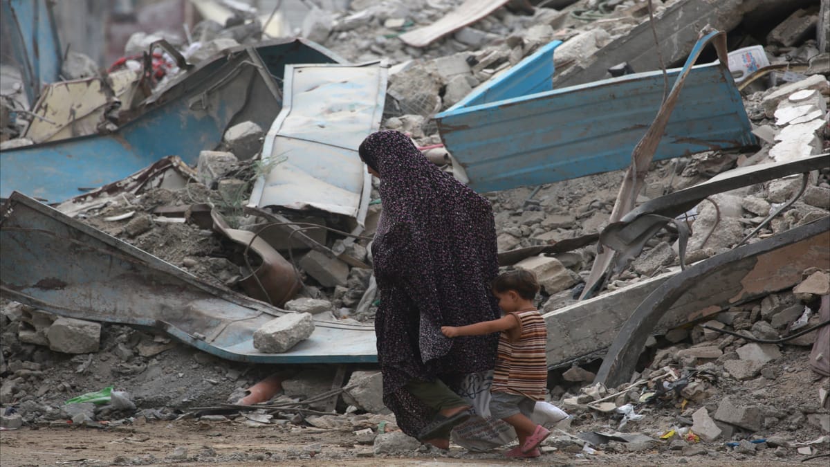 بعد أوامر الإخلاء.. إسرائيل تقتل 16 فلسطينيا في خان يونس