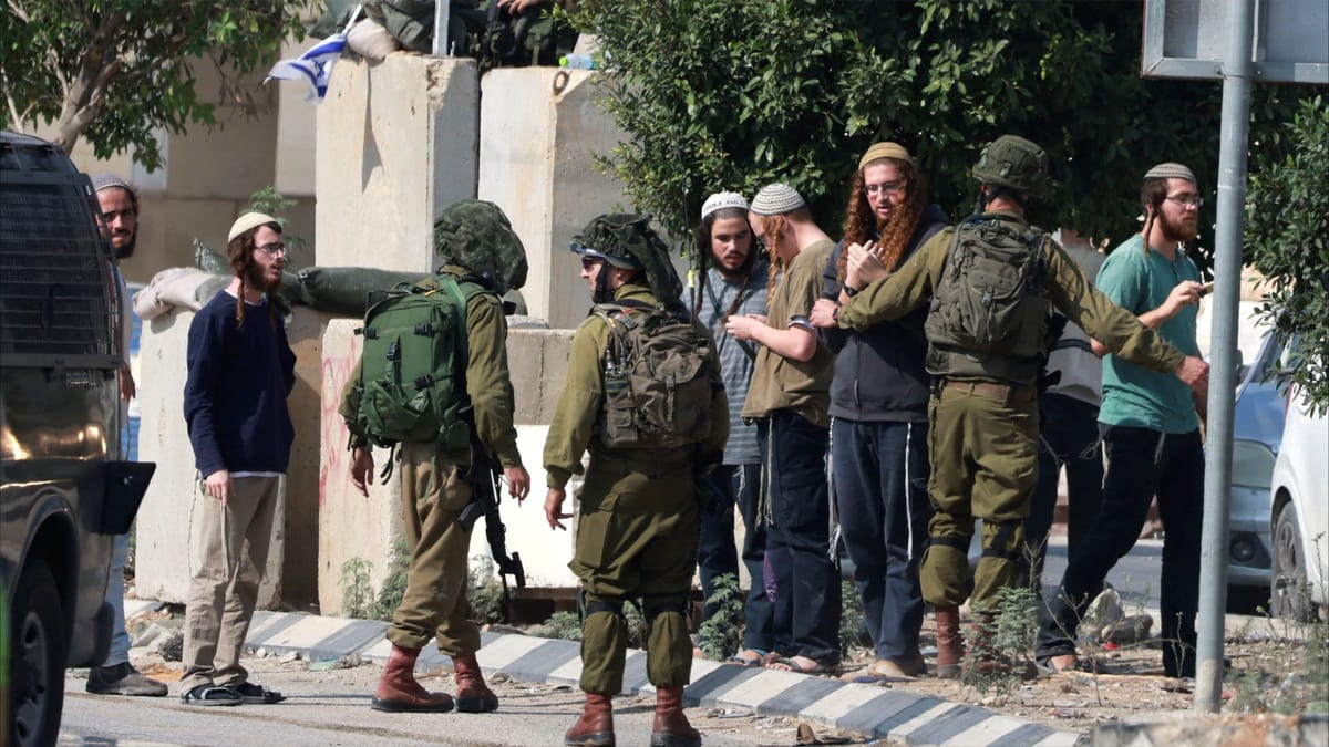 مصادر طبية فلسطينية: 8 قتلى في الضفة الغربية