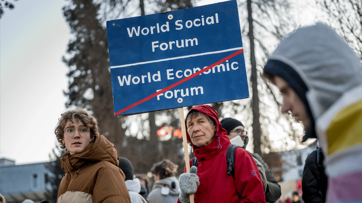 دافوس.. منتدى حل أزمات العالم وتوسيع فجوة الثراء؟