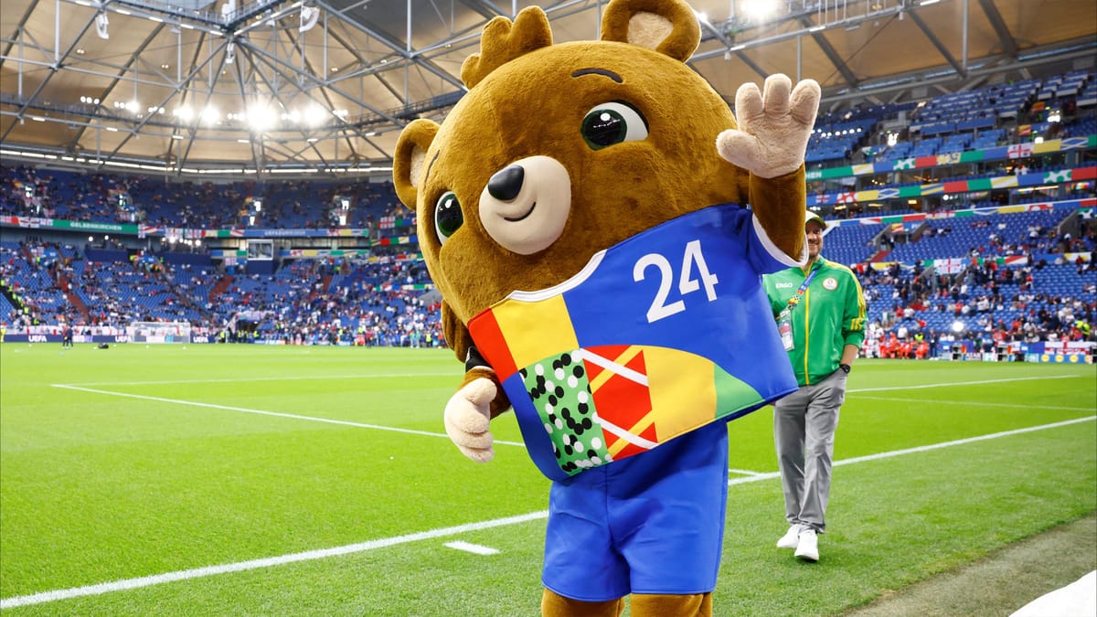 "تميمة مزيفة" تحظر يوتيوبر في يورو 2024