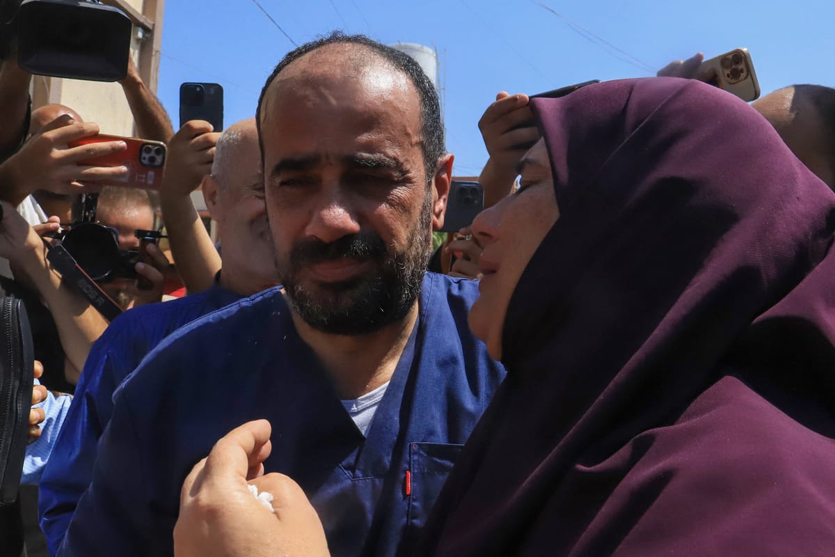 مدير مستشفى الشفاء بعد إطلاق سراحه: تعرضنا لكل أنواع التعذيب
