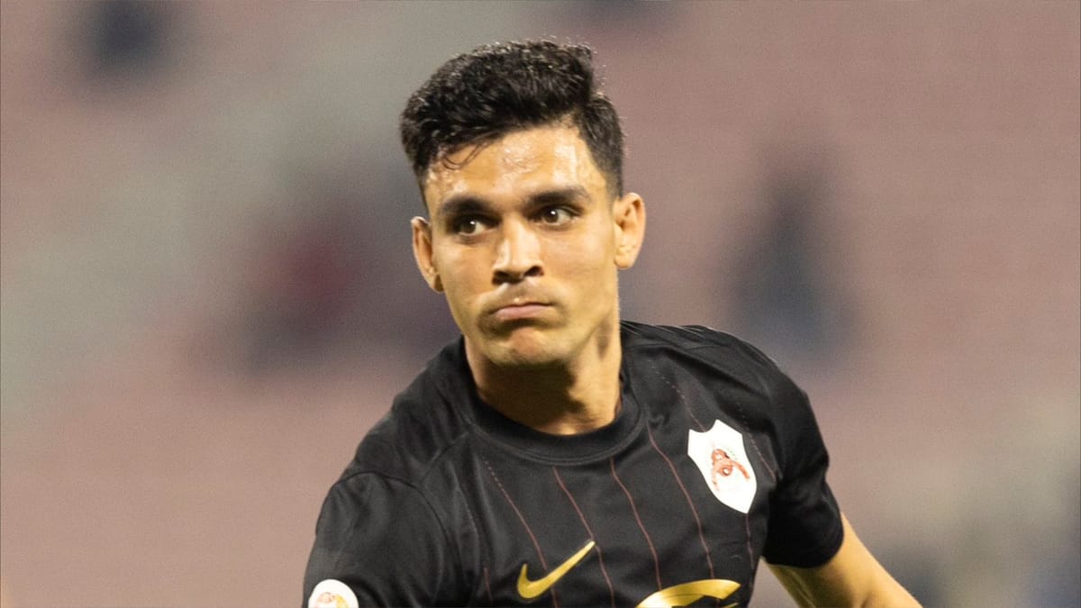 أشرف بن شرقي يقترب.. نجوم مروا من الزمالك إلى الأهلي
